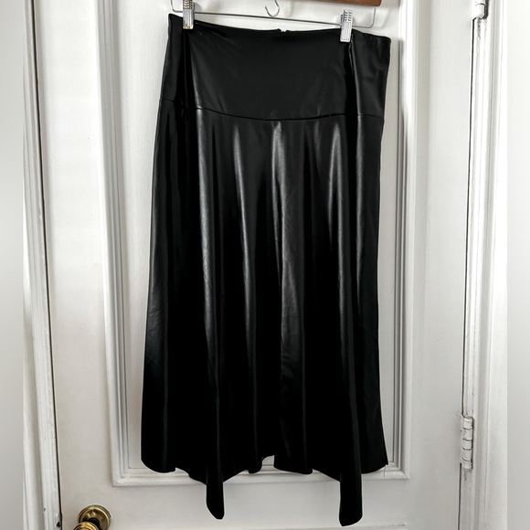 7 for All Mankind Vegan Leather Asymmetrical Skirt - NWOT - Picture 3 of 7